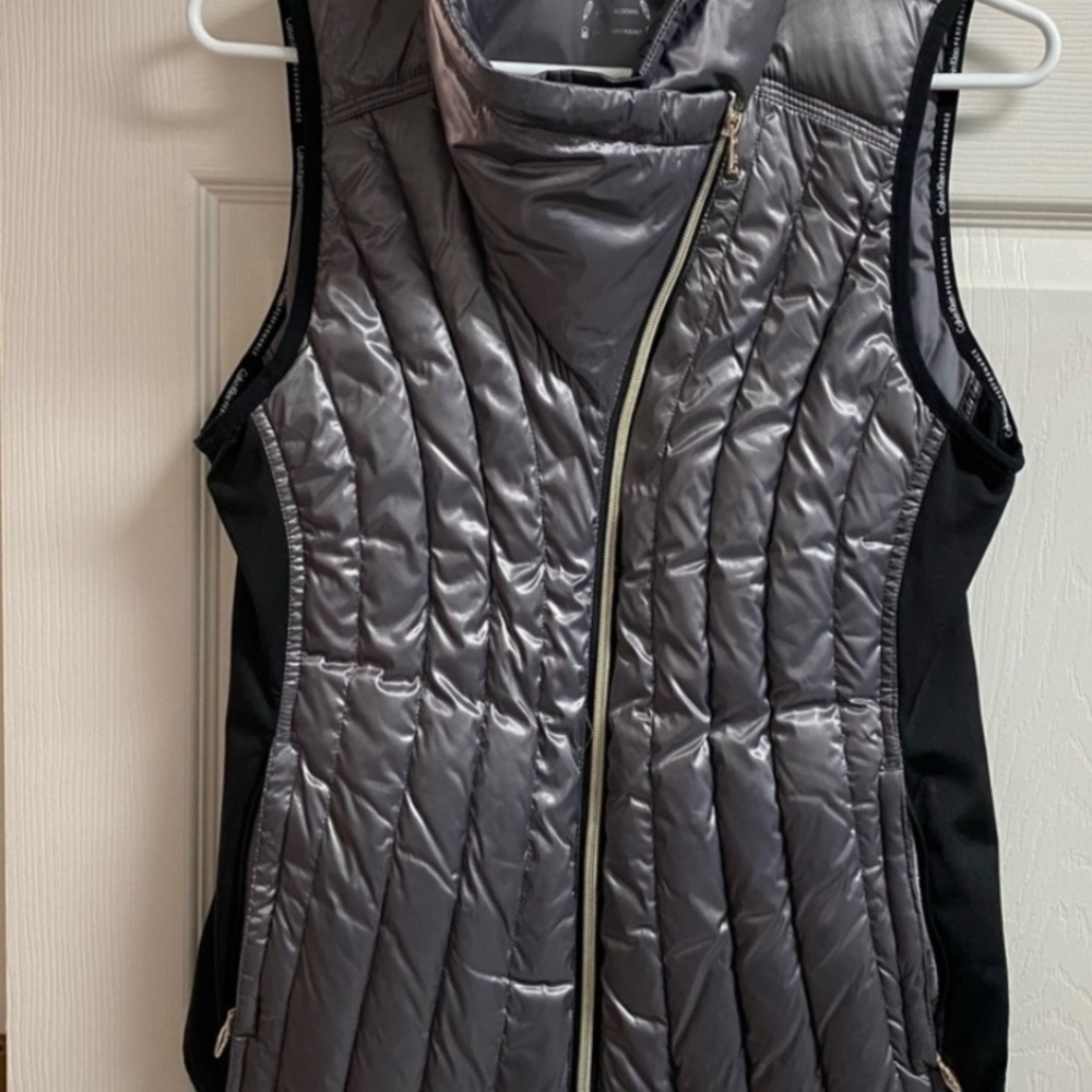 Calvin Klein Women's Silver Quilted Vest..Like new